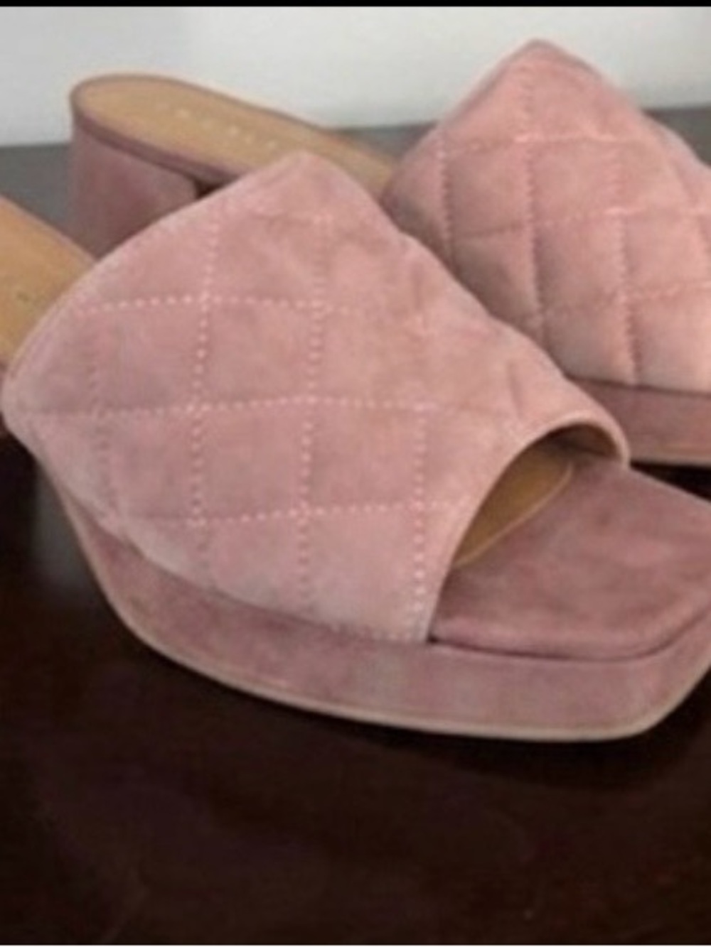 Lisa Vicky Mauve Quilted Suede Block Heel Platform Mules – Size 7.5. NIB